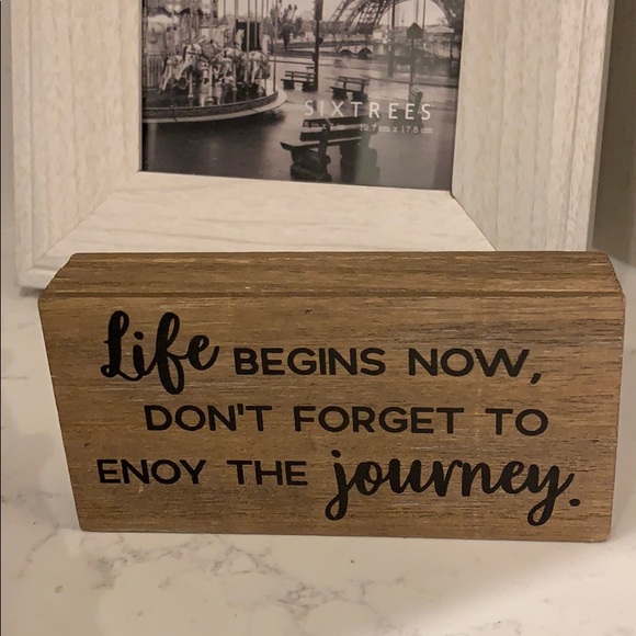 collins fresh + original Other - NWOT cutest room quote accessory!!!!!